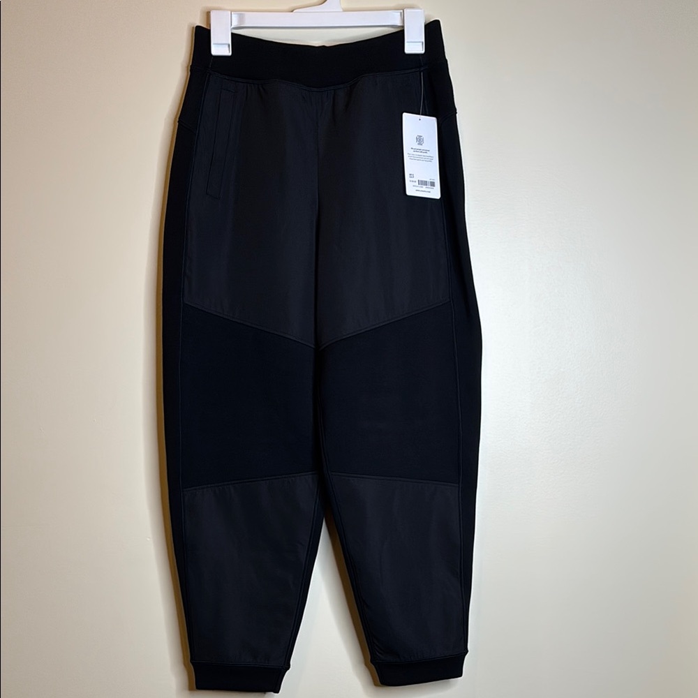 NWT Athleta Get Set Hybrid Black Jogger Pants size Small